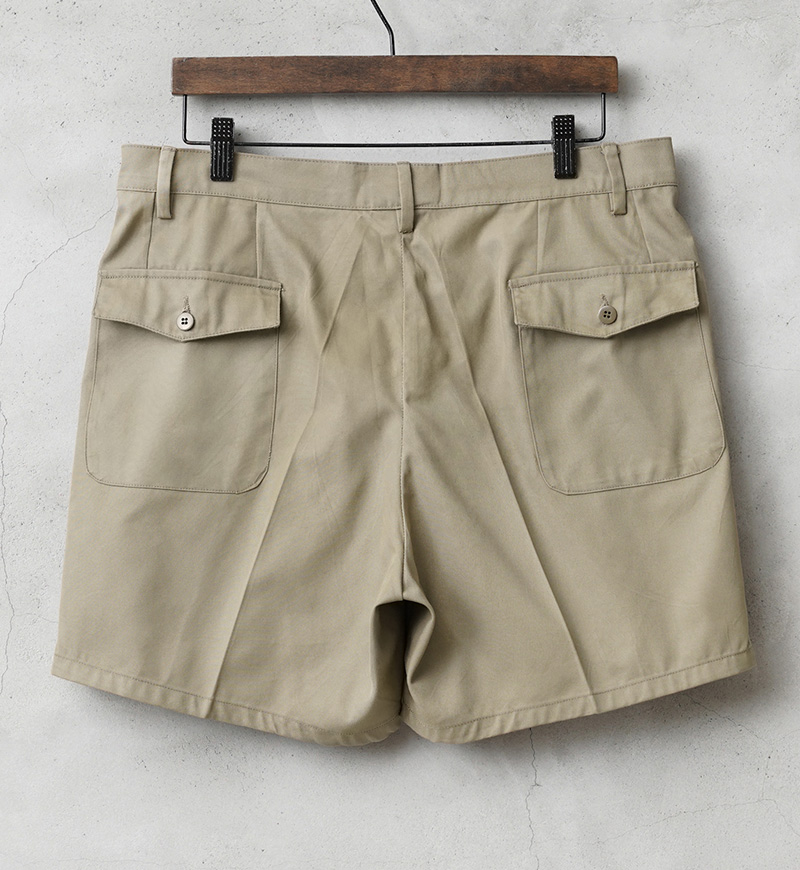 MILITARY（ミリタリー） 実物 USED イタリア軍 AMI チノショートパンツ