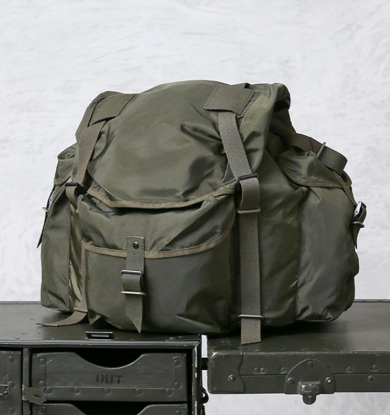 MILITARY 実物 USED オーストリア軍 WATER REPELLENT バック