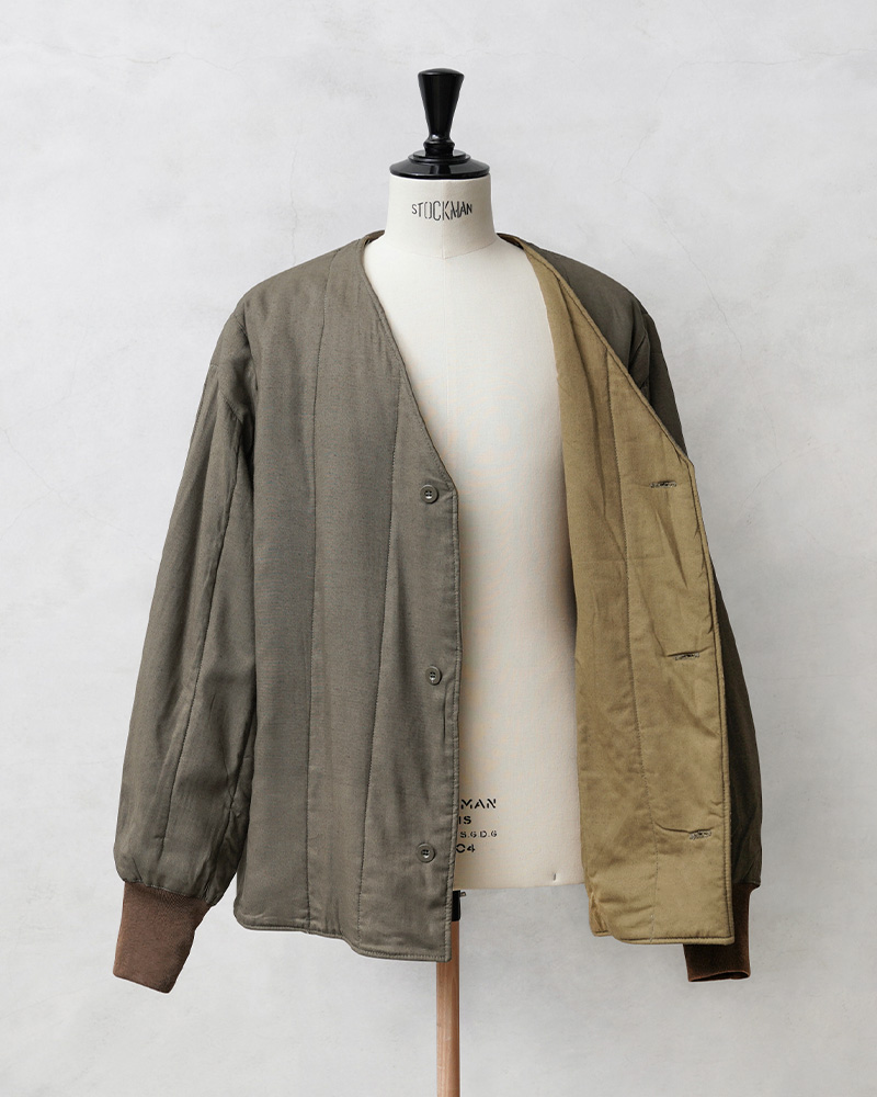 MILITARY（ミリタリー） 実物 USED チェコ軍 M-60 Vネック ライナー