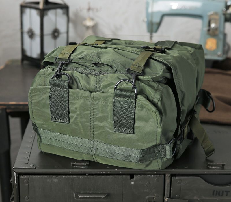 実物 新品 デッドストック 米軍 M17 MEDICAL バッグ OD