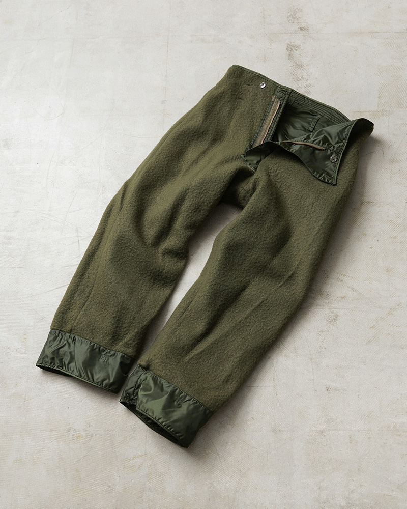 実物 新品 デッドストック 米軍 U.S.NAVY EXTREME COLD WEATHER IMPERMEABLE デッキパンツ ビンテージ 海軍 軍パン  軍モノ 軍物 古着【クーポン対象外】【I】 : wip-18122102 : ミリタリーショップWAIPER - 通販 - Yahoo!ショッピング