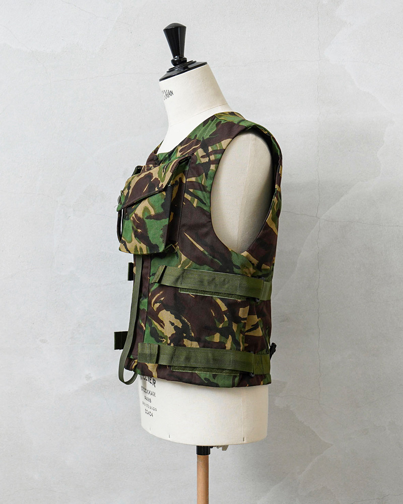 MILITARY 実物 新品 デッドストック イギリス軍 コンバット