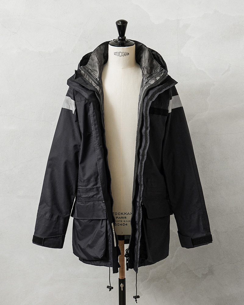 MILITARY 実物 USED イギリス軍 ROYAL NAVY FOUL WEATHER MVP