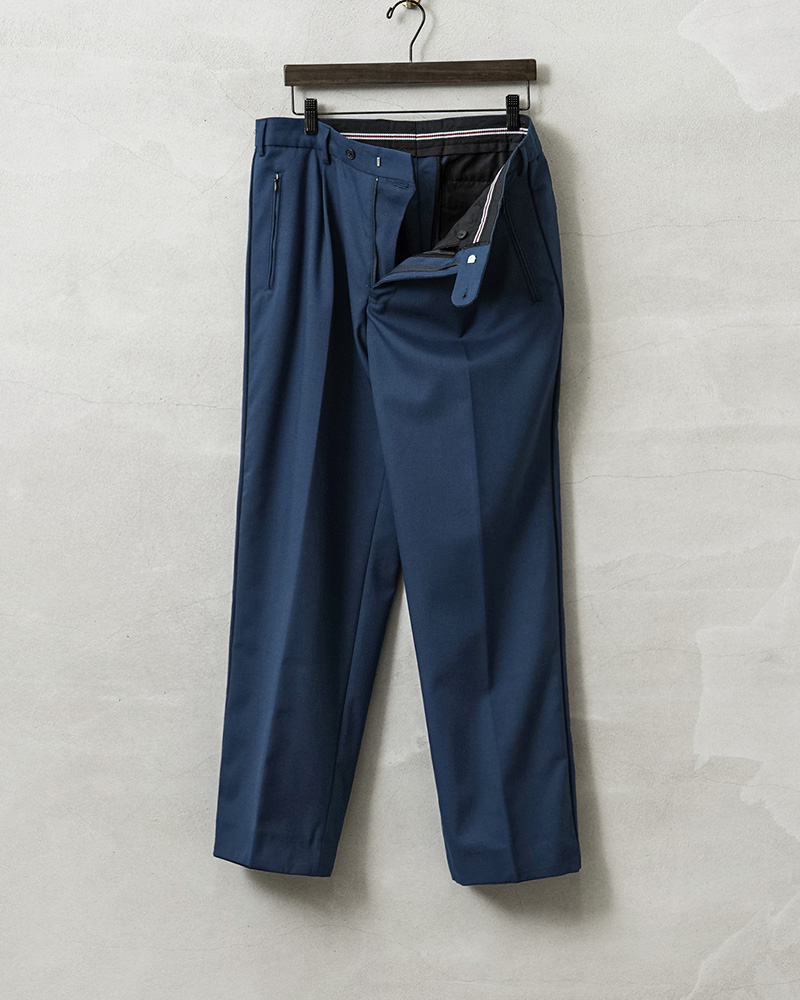 合服スラックス　劇用レプリカ　警察グッズ　現在価格のままで購入ならおまけ付き MILITARY（ミリタリー） 実物 USED オランダ警察 サイドライン POLICE