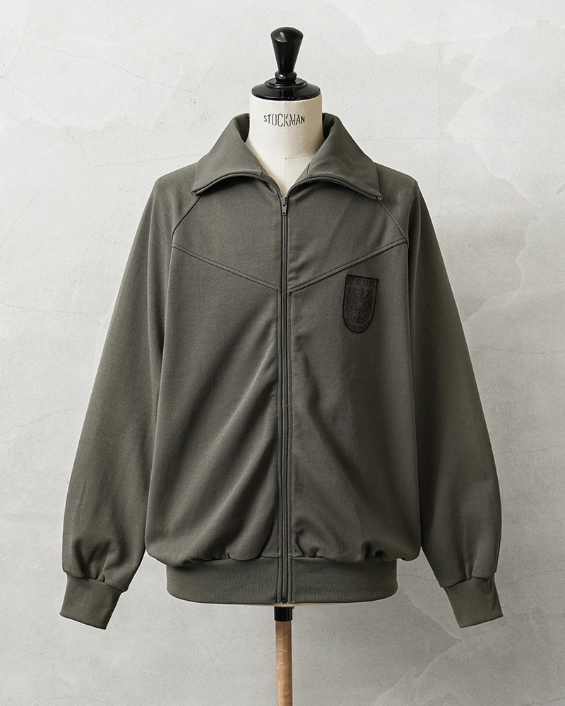 01年製 アメリカ軍 USARMY トレーニングジャケット ミリタリー古着 古着 楽天市場】実物 USED 米軍 U.S.ARMY BLACK APFU トレーニング