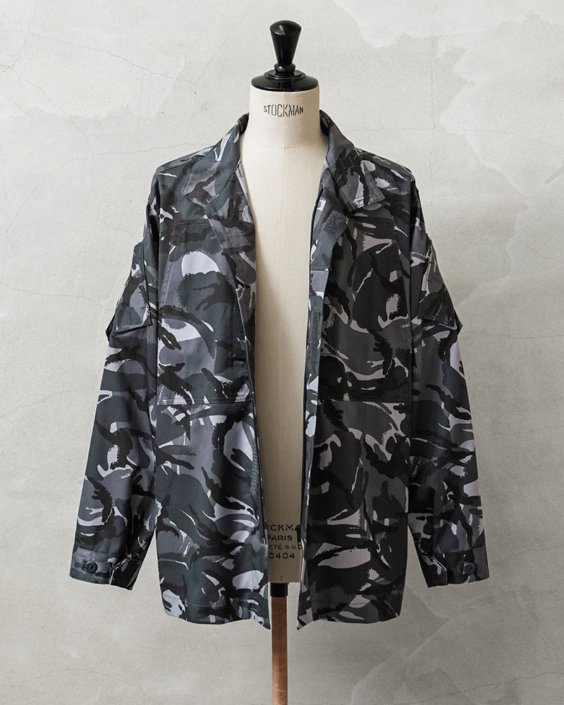 偽*ゾ様 新品デッド イギリス軍  NAVY PCS コンバットジャケ 偽*ゾ様 新品デッド イギリス軍 NAVY PCS コンバットジャケ