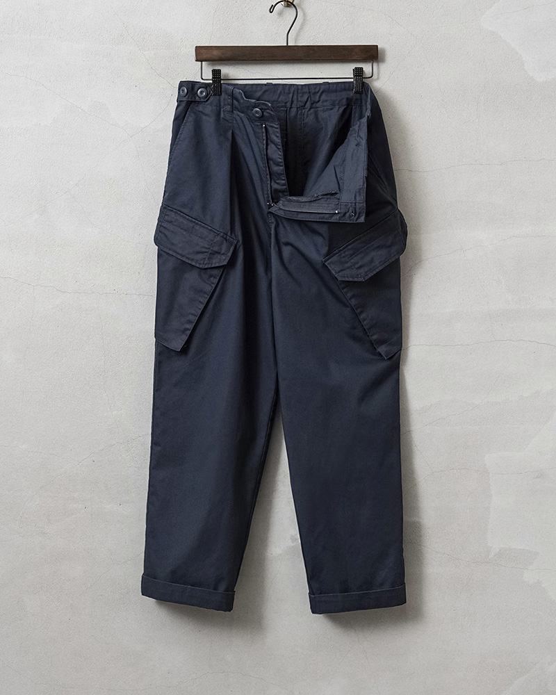 MILITARY（ミリタリー） 実物 USED イギリス軍 ROYAL NAVY RIG22 FR T