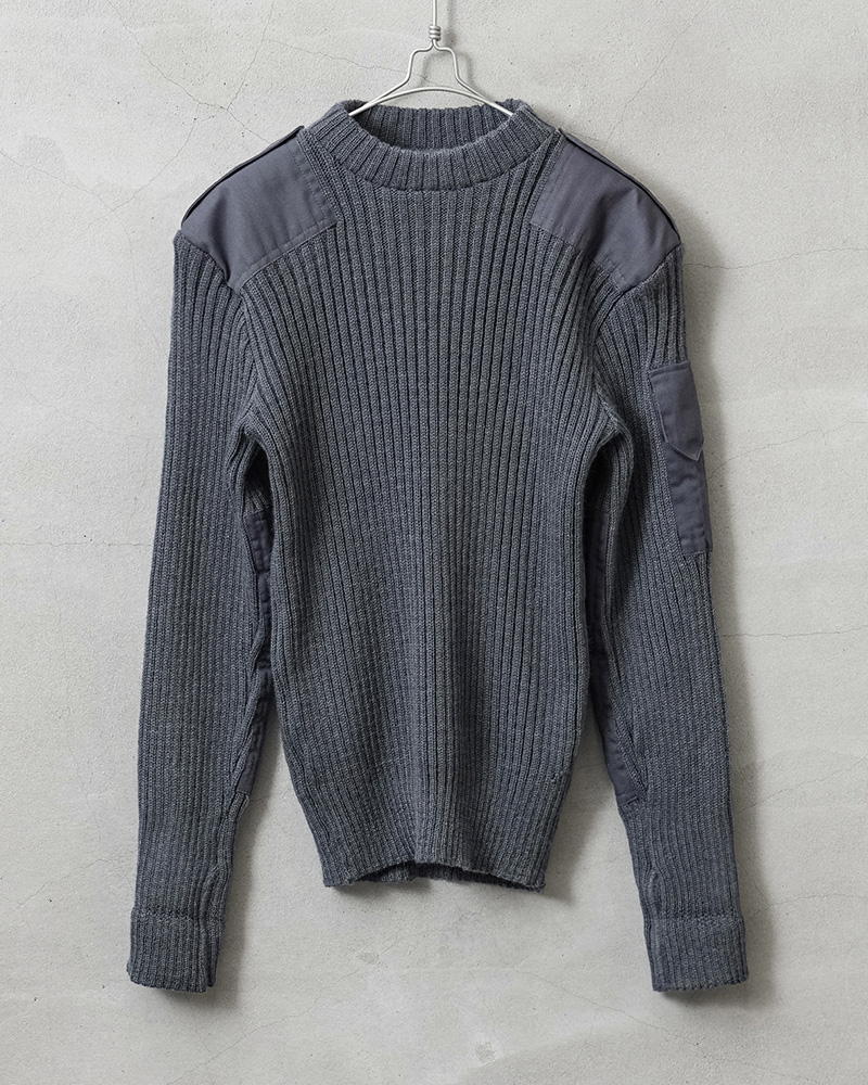 US空軍士官セーター MILITARY（ミリタリー） 実物 USED イギリス軍 RAF クルーネック