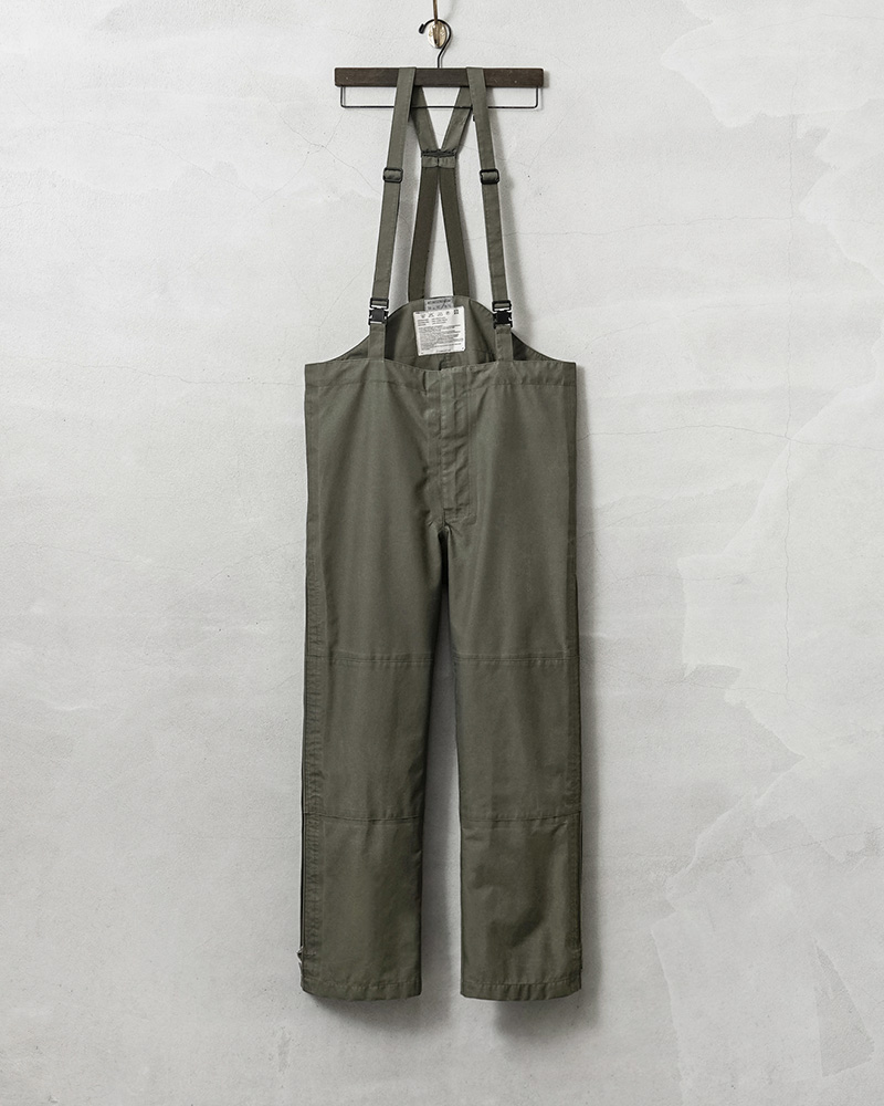 MILITARY（ミリタリー） 実物 USED オーストリア軍 アルパイン GORE