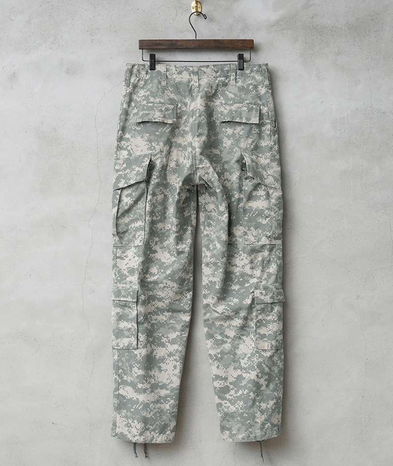 実物 USED 米軍 ACU コンバットカーゴパンツ UCP メンズ 軍パン アメリカ軍 古着 軍モノ 迷彩 カモ柄 太め【クーポン対象外】【I】