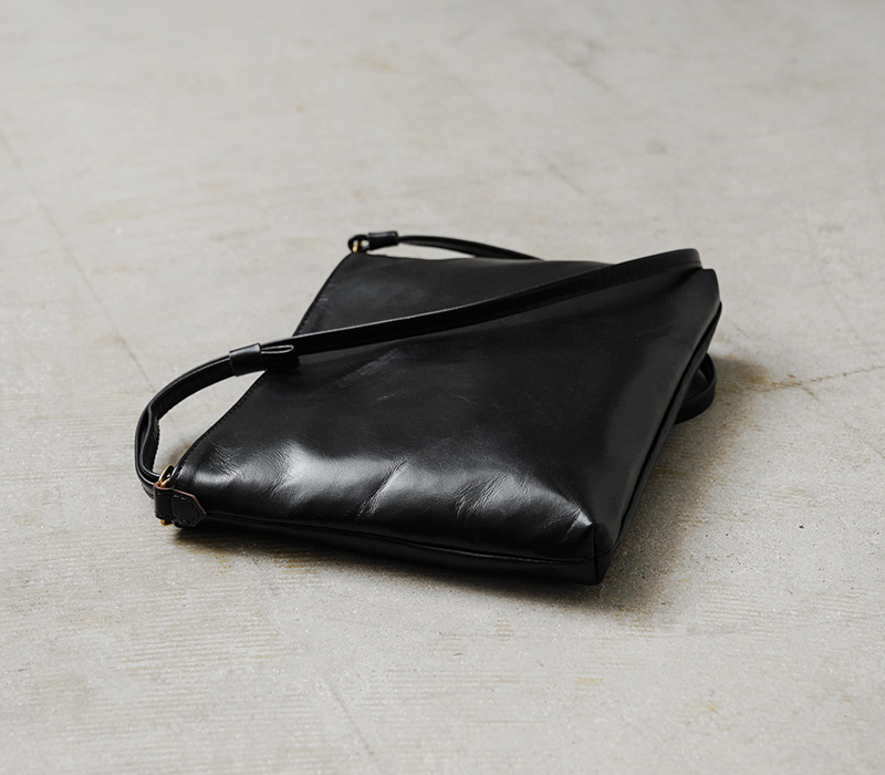 Y'2 LEATHER ワイツーレザー BG-18 ナチュラルスカーホース サコッシュ