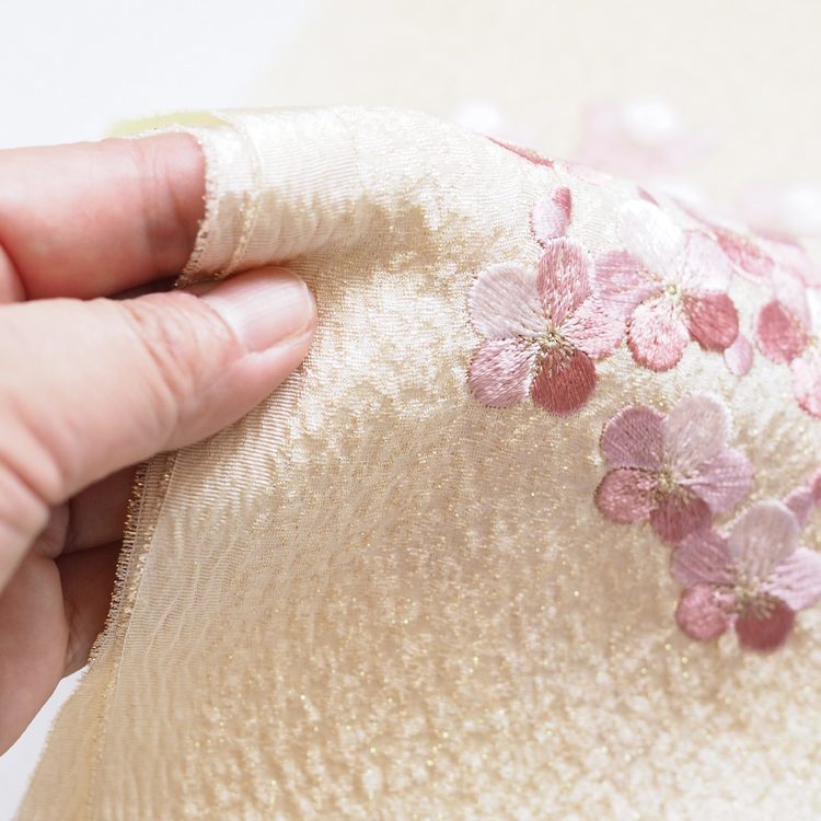 半衿 正絹 ちりめん 桜刺繍 半襟 14 はんえり 白 ベージュ 黒 豪華刺繍
