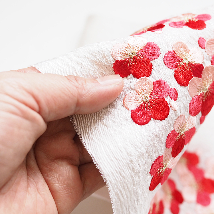半衿 正絹 ちりめん 桜刺繍 半襟 14 はんえり 白 ベージュ 黒 豪華刺繍