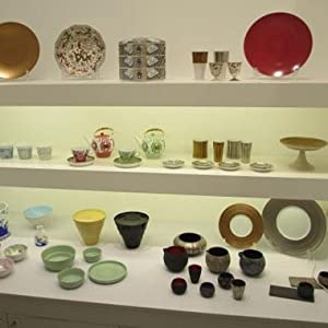 紀州シリーズ 木製皿立て 3号 ブラック ワインレッド (直径10〜14cmの