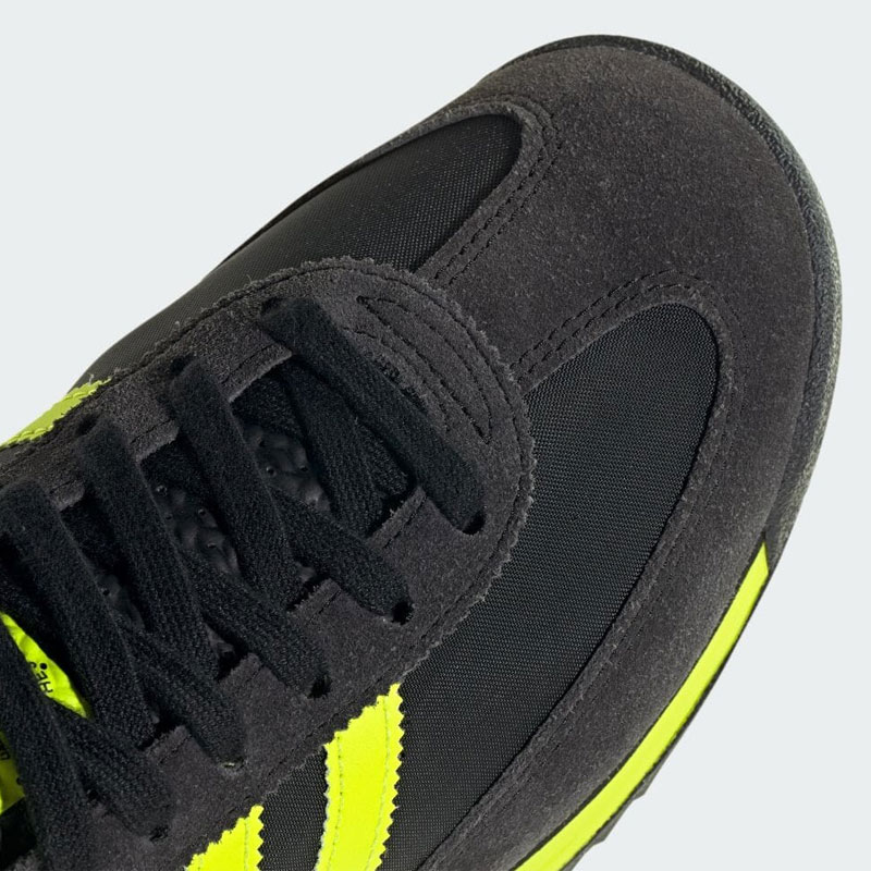 adidas ラグビーシューズ ブラック/イエロー/ブルー新品 adidas(アディダス) WB SL76スニーカーIH9906 IH9906 イエロー