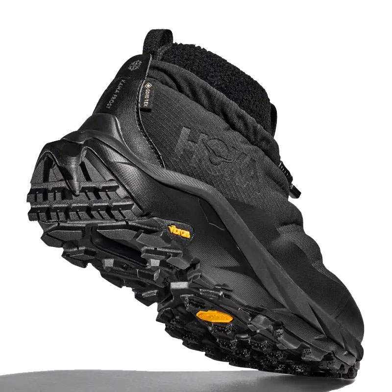 HOKA 　ブラック厚底シューズ 一般のランシューの約2倍!! ホカの革新的なフカフカ厚底は身長UP
