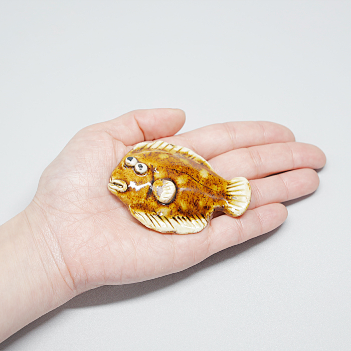 陶器箸置き ヒラメ はし置き 箸休め 置物 かわいい 魚 手作り 和風 風