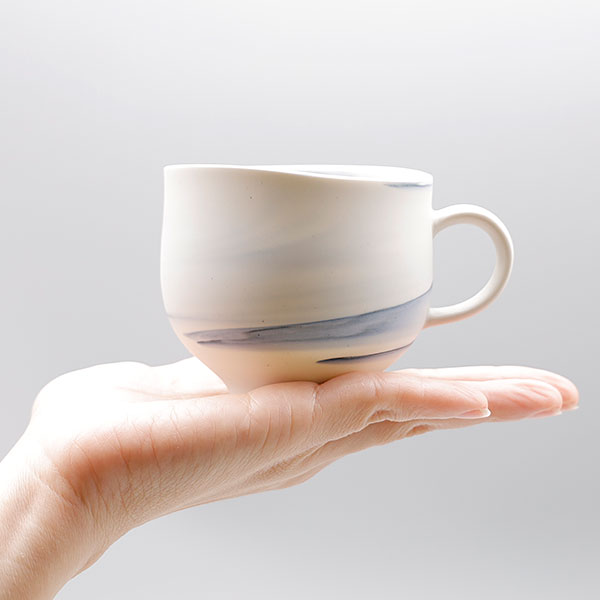 砥部焼 マグカップ 陶器 コーヒーカップ 練り込み 藍 手作り おしゃれ