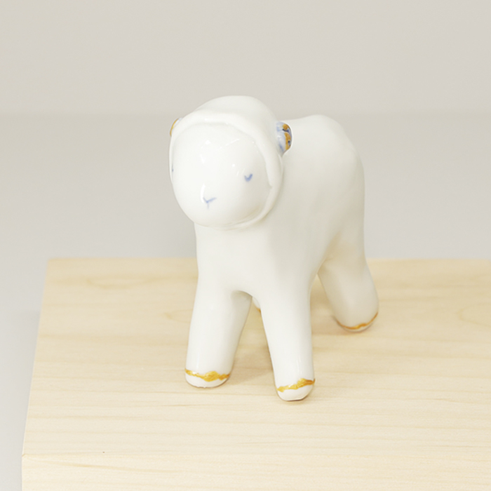 砥部焼 かわいい 干支 未 置物 羊 ひつじ 縁起物 陶器 手作り 窯元