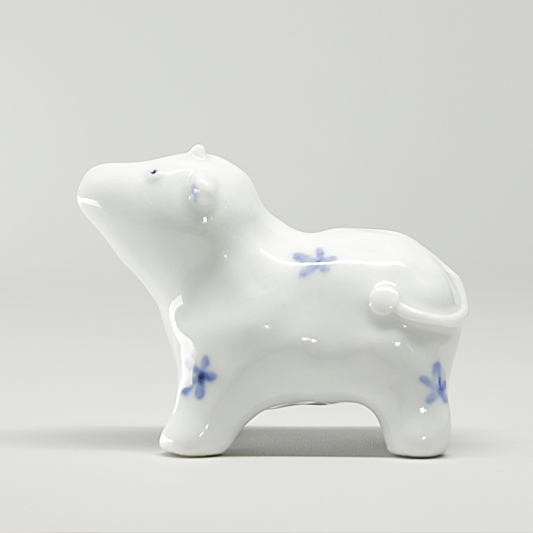 砥部焼 かわいい 干支 丑 置物 牛 うし 縁起物 陶器 手作り 窯元