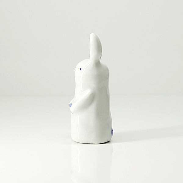 2002年／「つきうさぎ」陶器人形作家・そう。【新品未使用品】。 砥部焼 かわいい 干支 卯 兎 うさぎ 縁起物 陶器 手作り tsuneoka