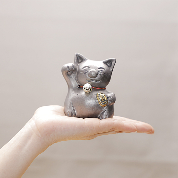 現代の名工 菊間瓦 鬼瓦 招き猫 金 大サイズ 置物 いぶし銀 鬼師 伝統