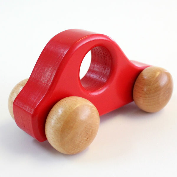 KOIDE マイカー 木のおもちゃ 赤い車 高級 日本製コイデ Amazon.co.jp: KOIDE 【日本製】 マイカー 真っ赤なシートがかっこいい
