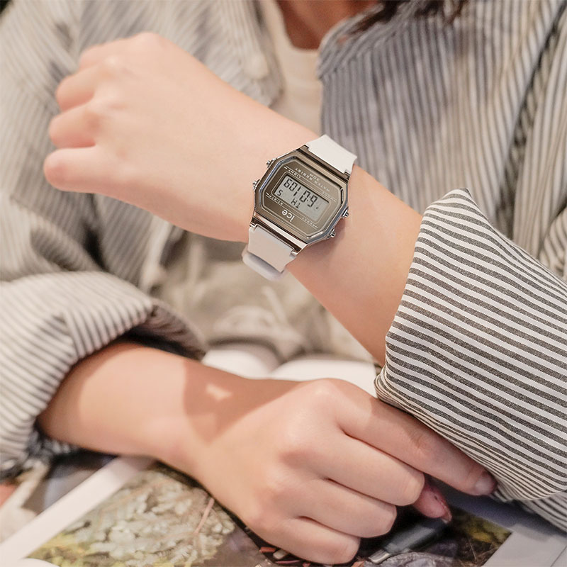 アイス ウォッチ 腕時計 アイスデジット レトロ メタル ICE WATCH