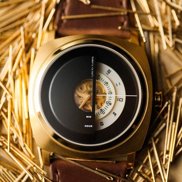 TACS（タックス） 腕時計 マスクプレイヤー オートマチック TACS MASK