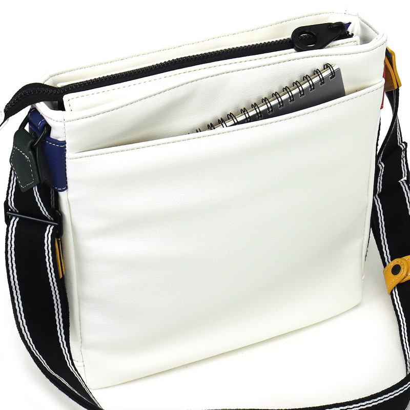 CASTELBAJAC（カステルバジャック） ルックス ショルダーバッグ 斜め