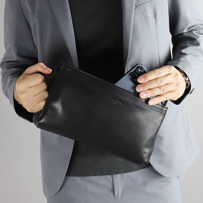 FIGARO Paris（フィガロ パリ） FIGARO フィガロ ビス クラッチバッグ