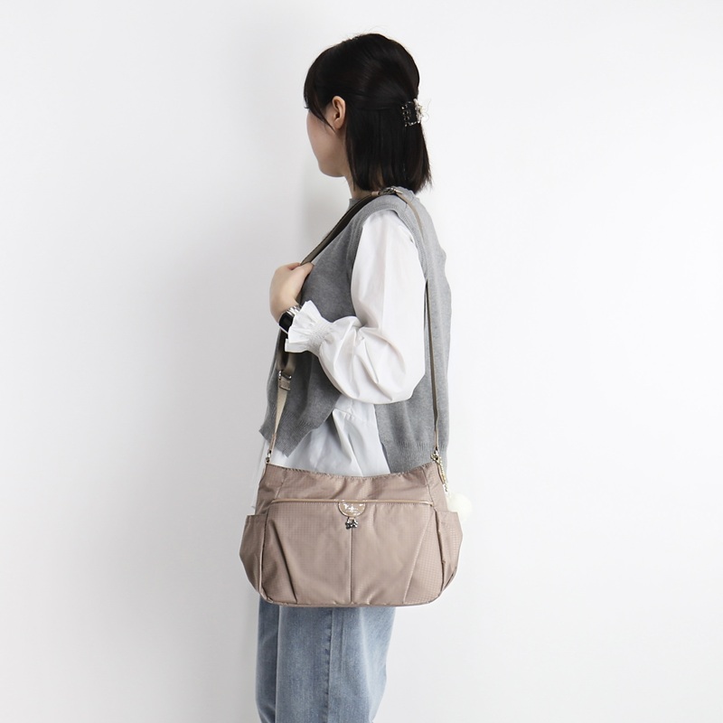 Kanana Project（カナナプロジェクト） コレクション ショルダーバッグ