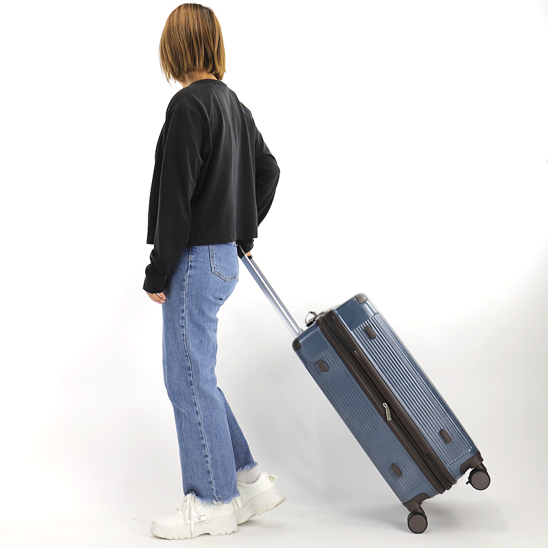 【商品レビュー記入で+5%】スーツケース Mサイズ 拡張型 軽量 拡張 かわいい おしゃれ デニム Lee リー キャリーケース キャリーバッグ 旅行 トラベル 3泊 4泊 5泊 ストッパー付き キャスターロック メンズ レディース 修学旅行 女子高生  TSAロック 320-9071 Lee（リー） スーツケース Mサイズ 拡張 軽量 拡張 かわいい おしゃれ