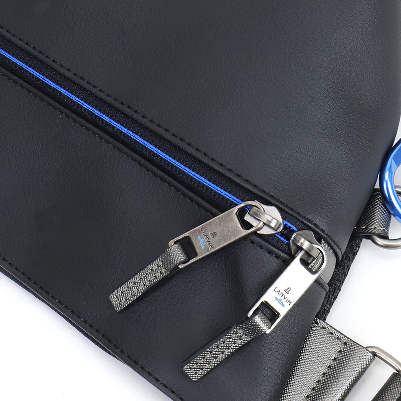 LANVIN en Bleu ランバンオンブルー クレンザ ボディバッグ ワン