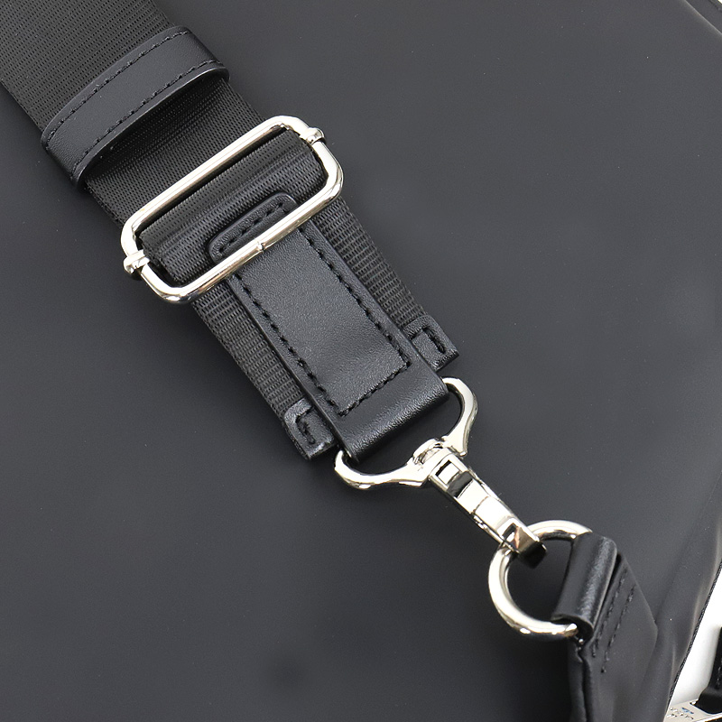 LANVIN en Bleu 限定品 ランバンオンブルー ボディバッグ ドレッセ