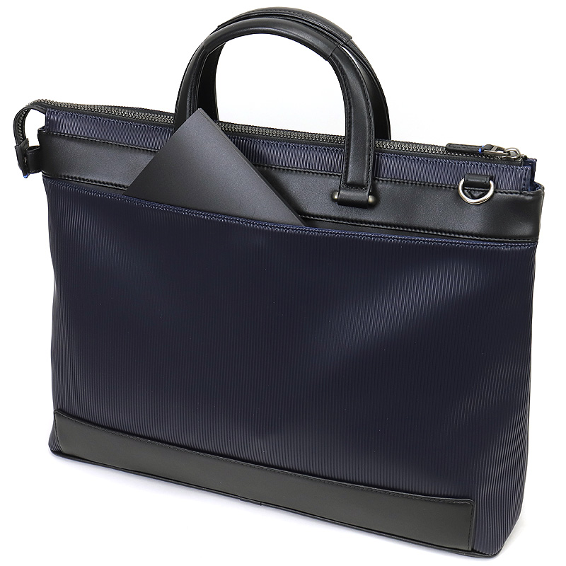 ランバン　ケープ Amazon.co.jp: [LANVIN en Bleu] iPhone 16 Pro スリムラップ