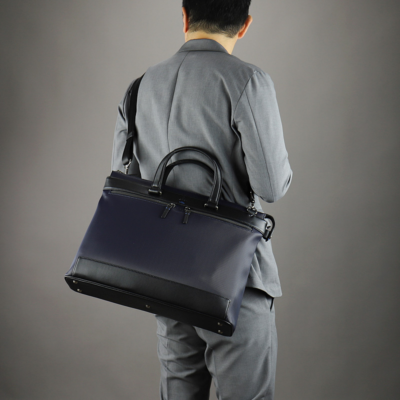 LANVIN en Bleu ランバンオンブルー バンプ ビジネスバッグ ブリーフ