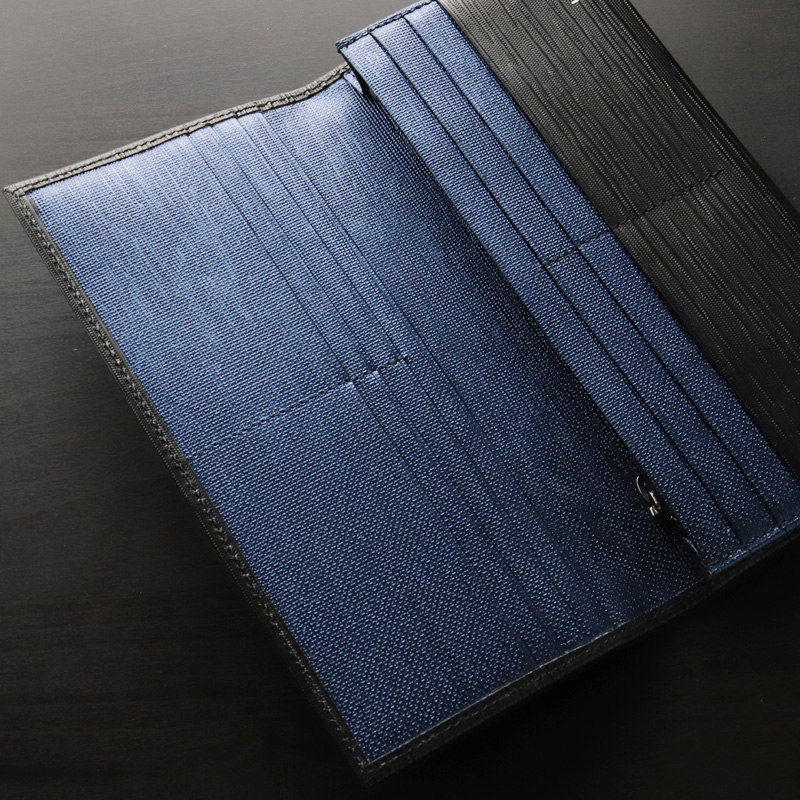 LANVIN en Bleu ランバンオンブルー アドニス小物 長財布 小銭入れあり