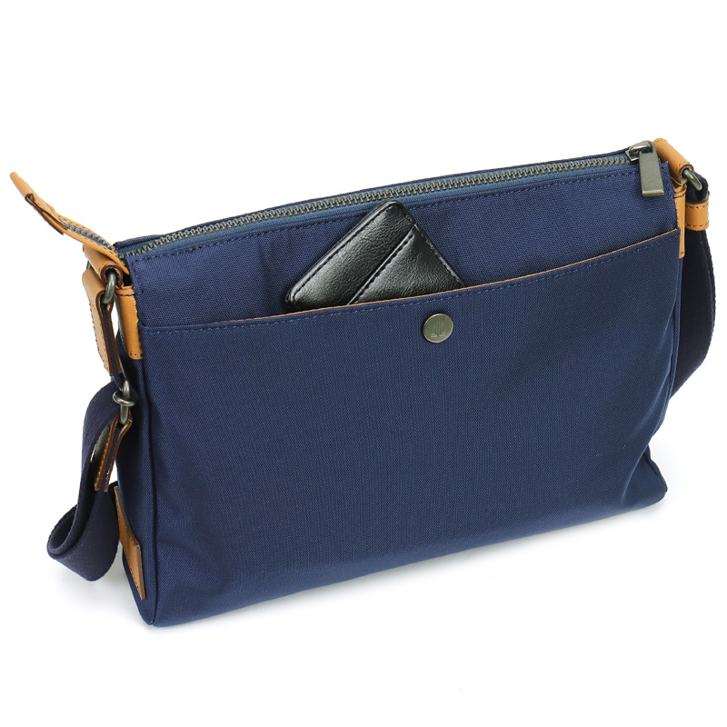 LANVIN en Bleu ランバンオンブルー ドロップ ショルダーバッグ