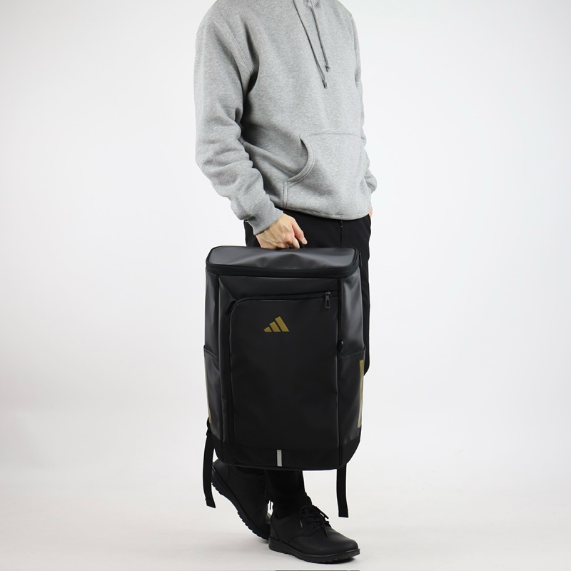 ぶらしページ adidas／アディダス リュックサック 通学 B4サイズ PC15.6インチ
