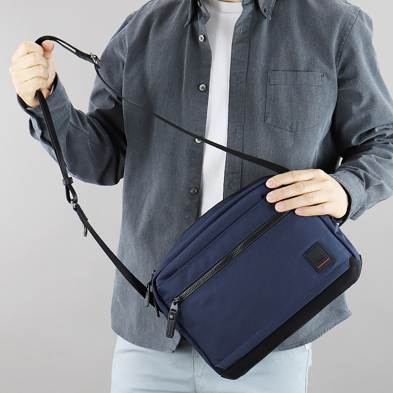 TAKEO KIKUCHI（タケオキクチ） アストン ショルダーバッグ 斜め掛け