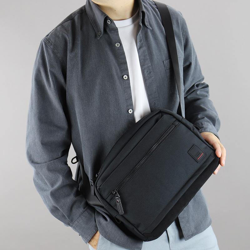 TAKEO KIKUCHI タケオキクチ アストン ショルダーバッグ 斜め