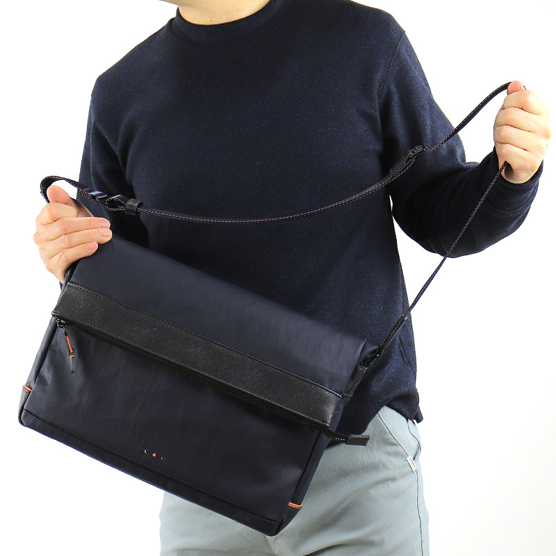 IS/IT（イズイット） グリンザ ショルダーバッグ 口折れショルダー