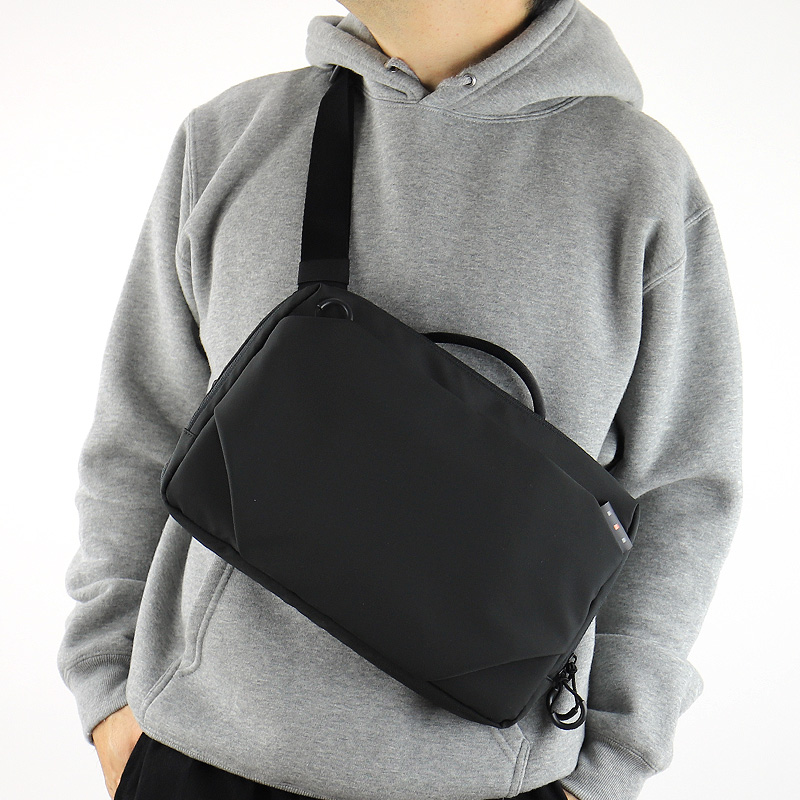 IS/IT（イズイット） ループ ショルダーバッグ ボディバッグ ワン