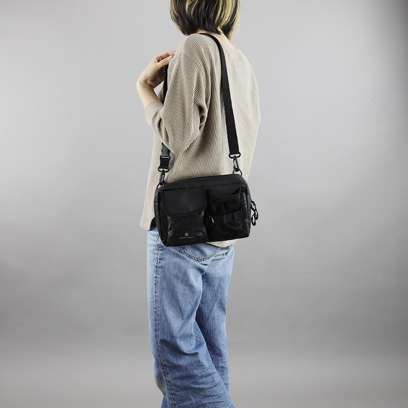 MICHAEL LINNELL（マイケルリンネル） アームズ ミニショルダーバッグ