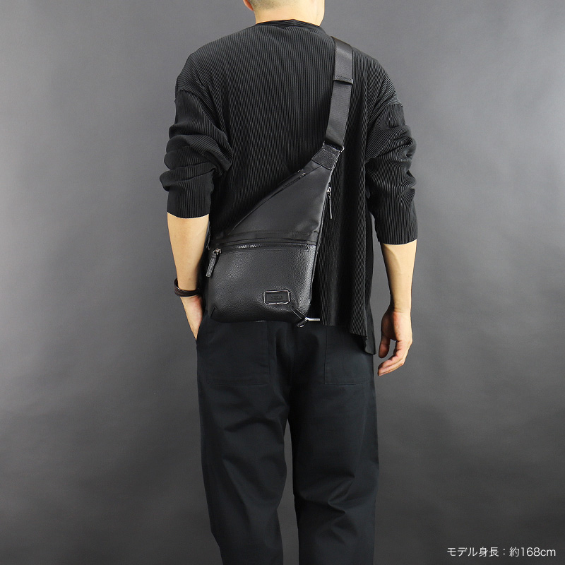 NICOLE（ニコル） リープス ボディバッグ ワンショルダーバッグ 斜め