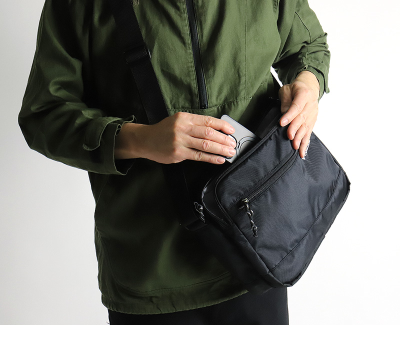 コロンビア ショルダーバッグ Columbia メンズ レディース 小さめ ブランド 通勤 PU8303 撥水 防汚 アウトドア オムニシールド 斜め掛けバッグ