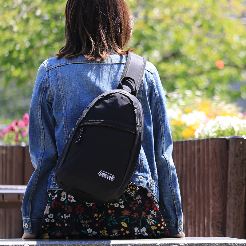 Coleman コールマン ワンショルダーバッグ ボディバッグ 緑 Coleman（コールマン） WALKER ウォーカー SLING BAG スリングバッグ