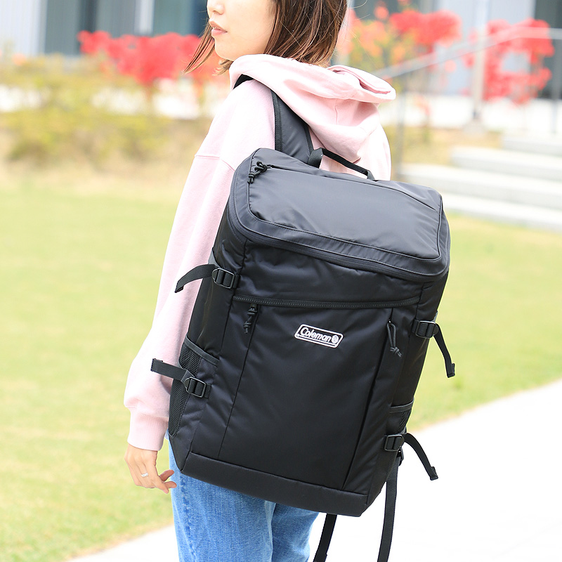 Coleman ウォーカースクエアバッグ（ブラック） ウォーカースクエアバックパック (ブラックヘザー)の通販