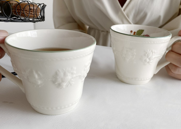 フェスティビティ ウェッジウッド ラズベリー マグ ペア 350ml 1054004